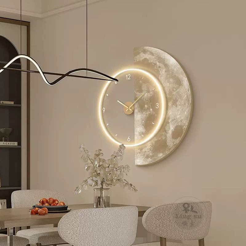 ساعة حائط فاخرة ساعة LED حديثة - مراجعة Luxury Watch House وسعره