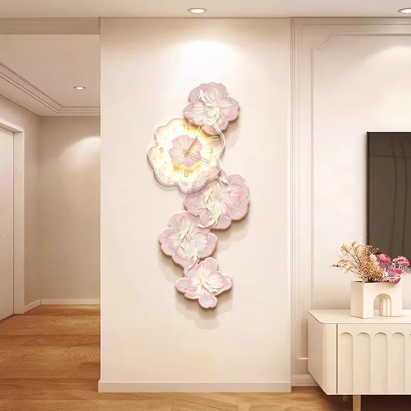 ساعة حائط فاخرة بضوء زهرة وردي - مراجعة Luxury Watch House وسعره