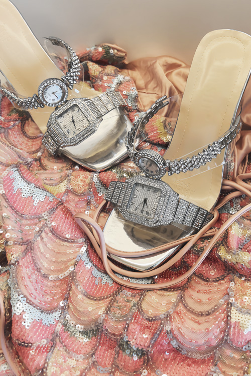 تصميم أصلي ساعة كريستال بكعب ع - مراجعة Luxury Watch Women وسعره