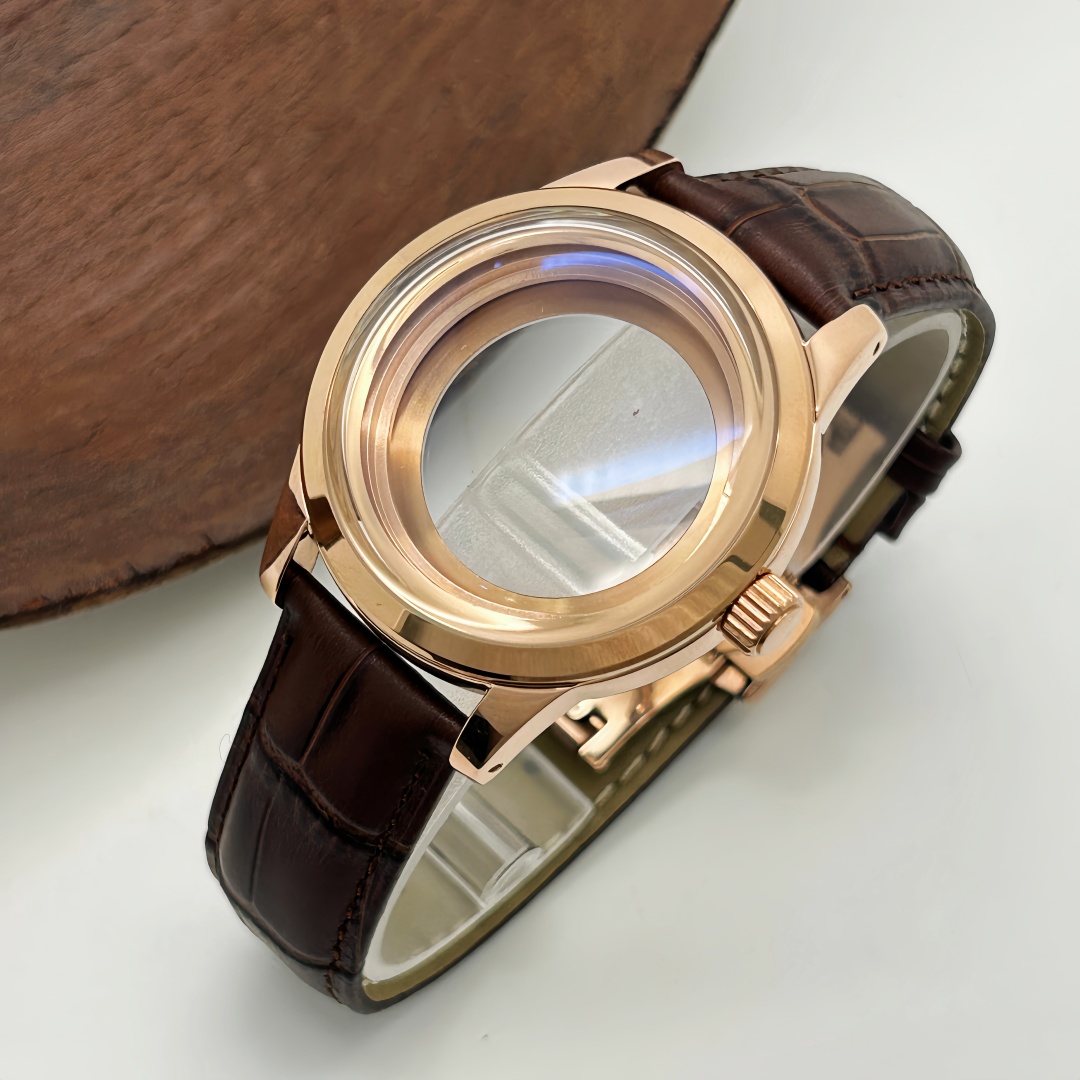 حافظة ساعة 39 مم مع حزام جلدي  - مراجعة Exhibition Caseback وسعره